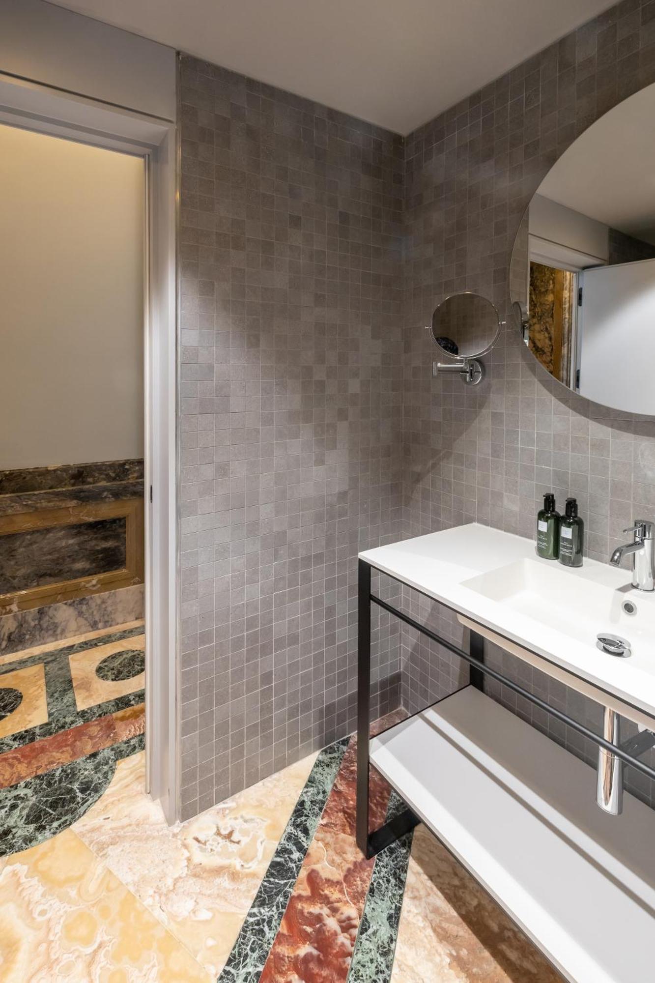 Mercer Residences Sevilla Luaran gambar